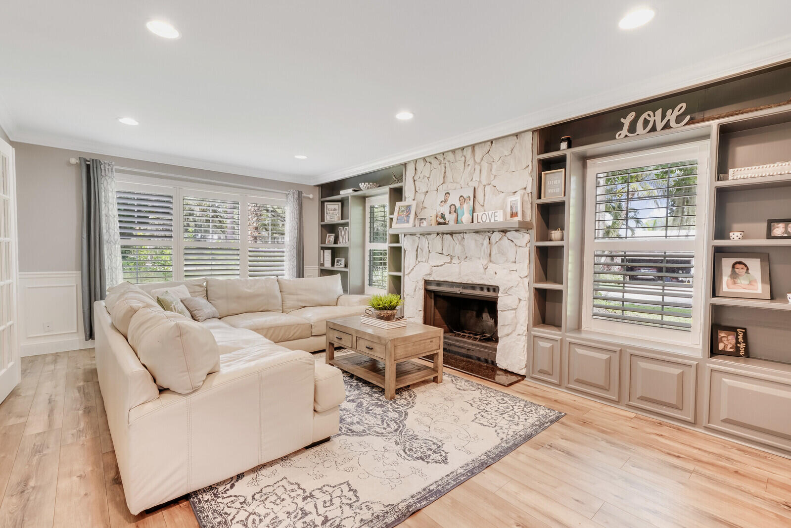 865 SW Magnolia Bluff Drive