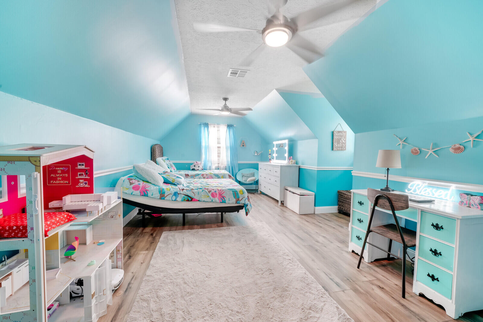 865 SW Magnolia Bluff Drive