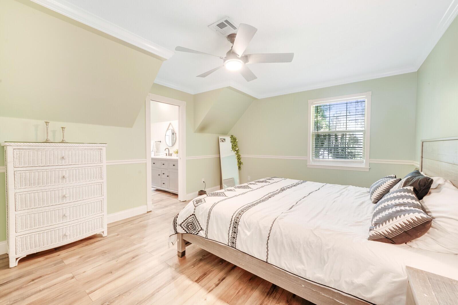 865 SW Magnolia Bluff Drive