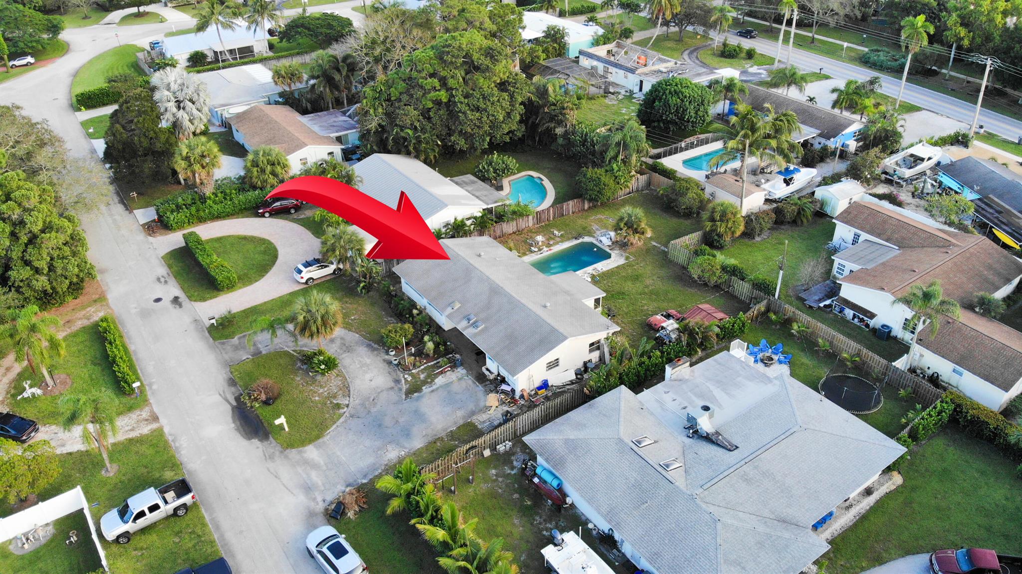 4948 Windward Avenue