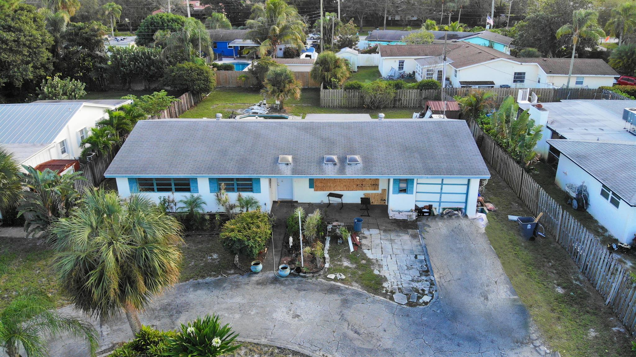 4948 Windward Avenue