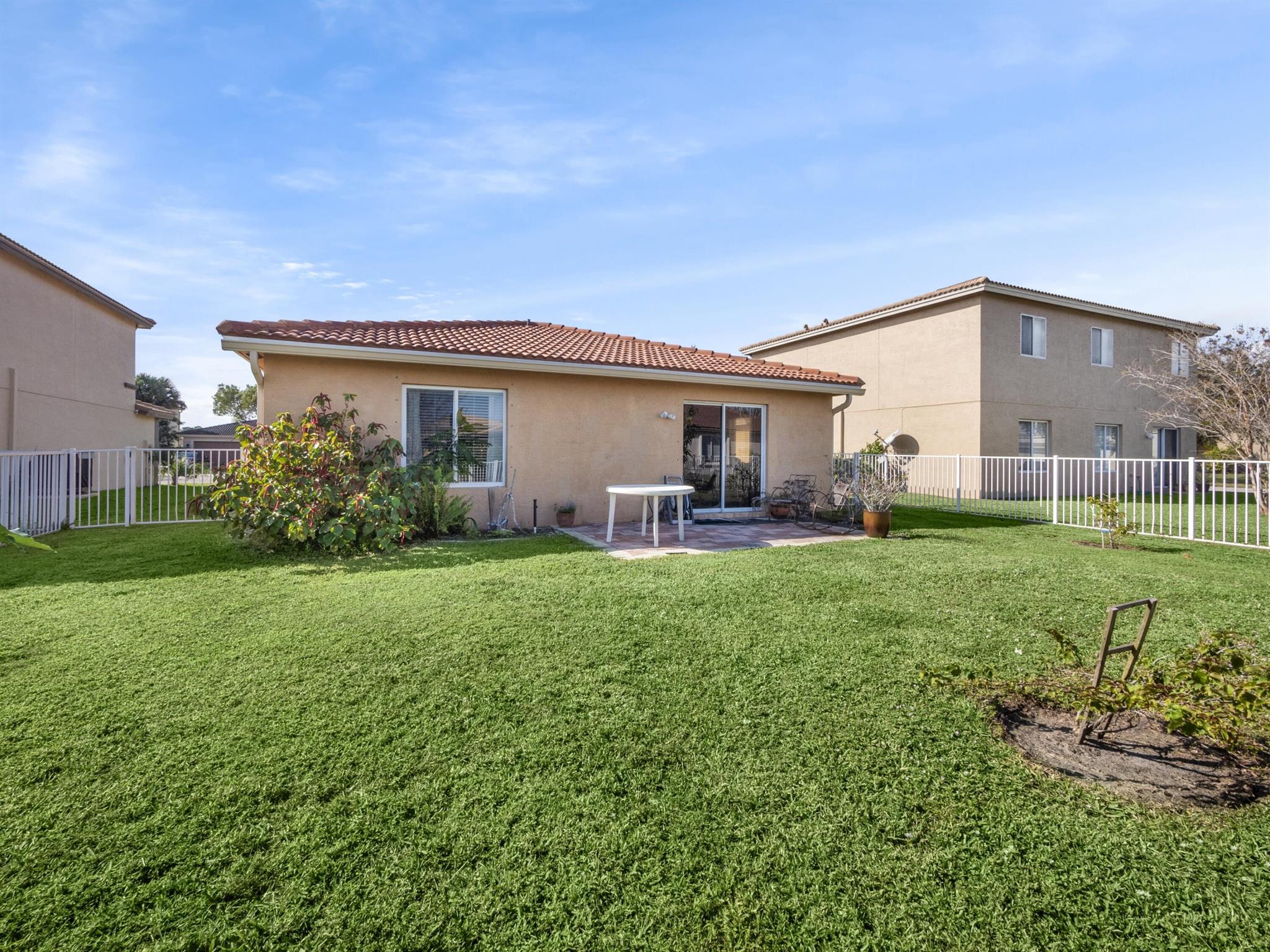 2913 SW Cape Breton Drive