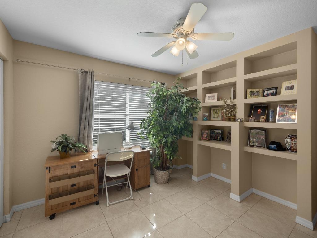 2913 SW Cape Breton Drive