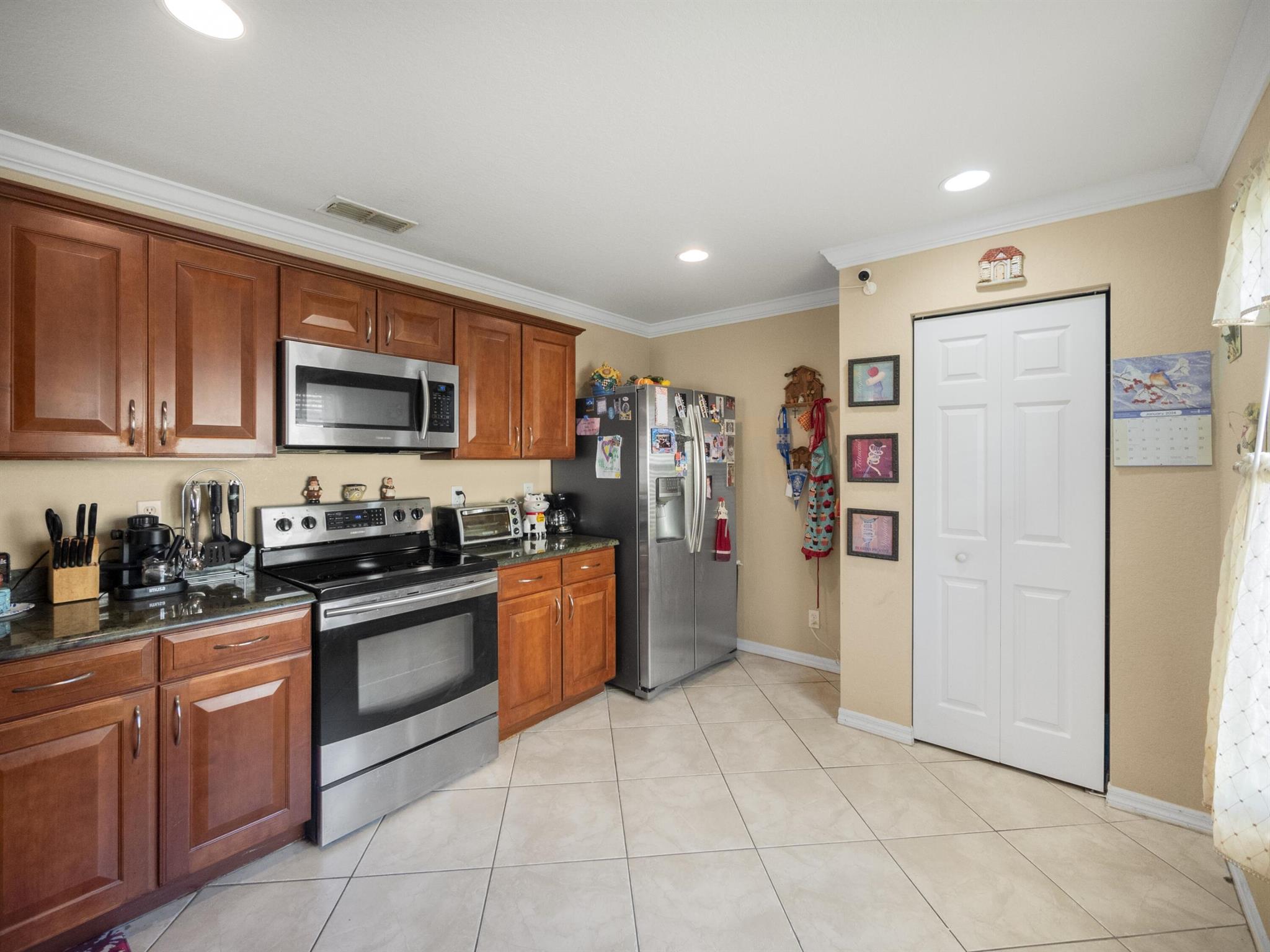 2913 SW Cape Breton Drive