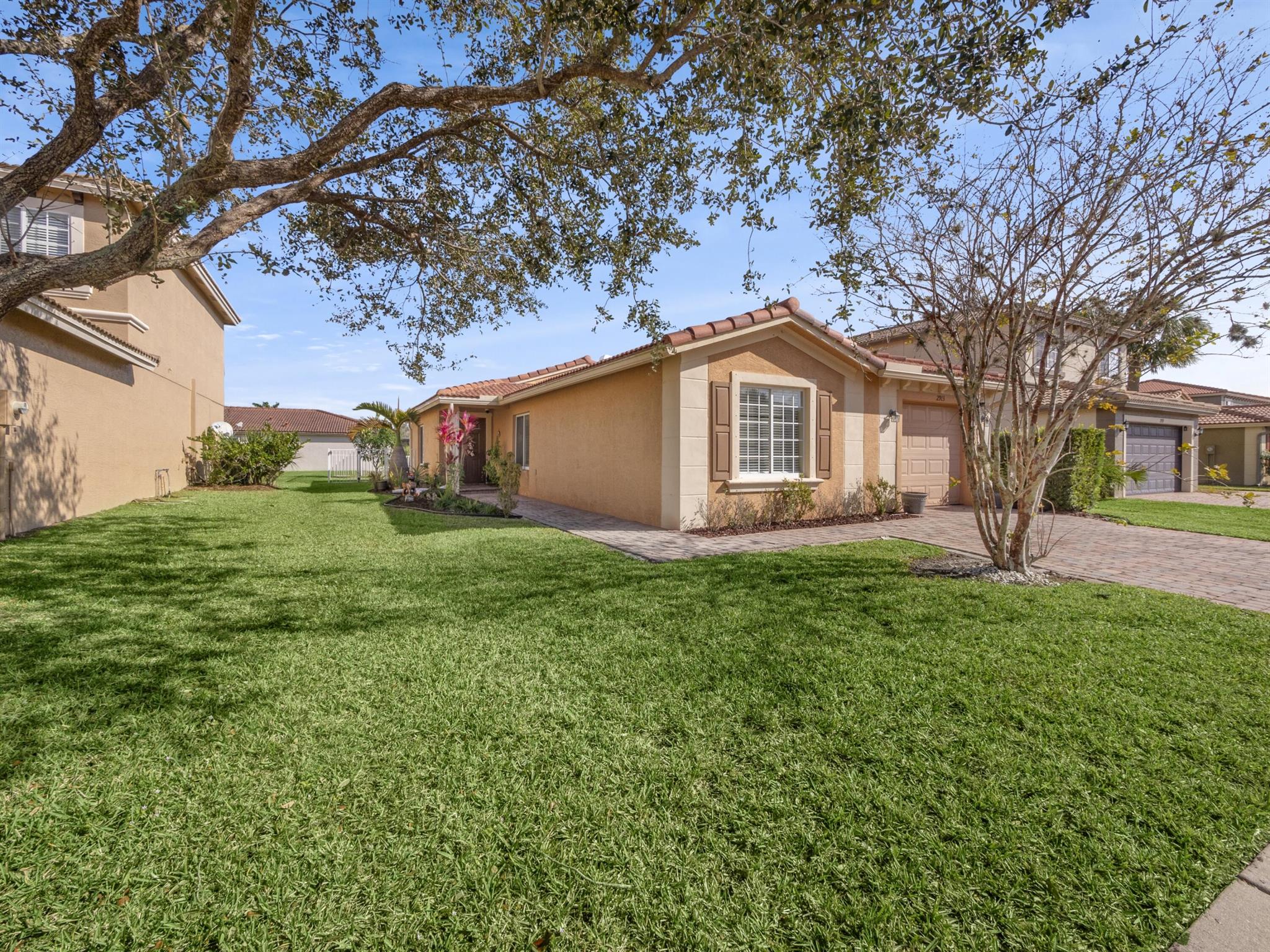 2913 SW Cape Breton Drive