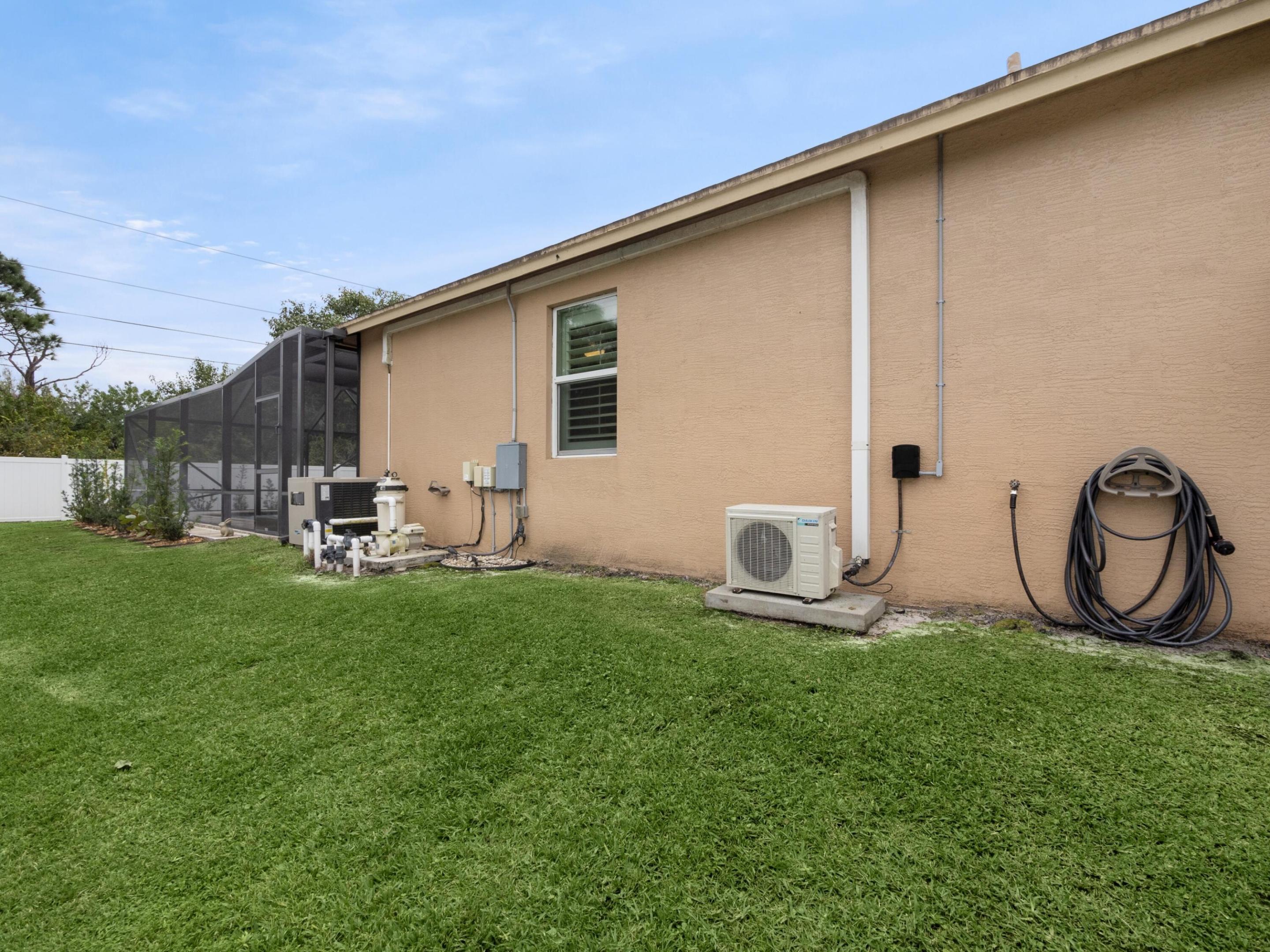 160 SW Exora Terrace