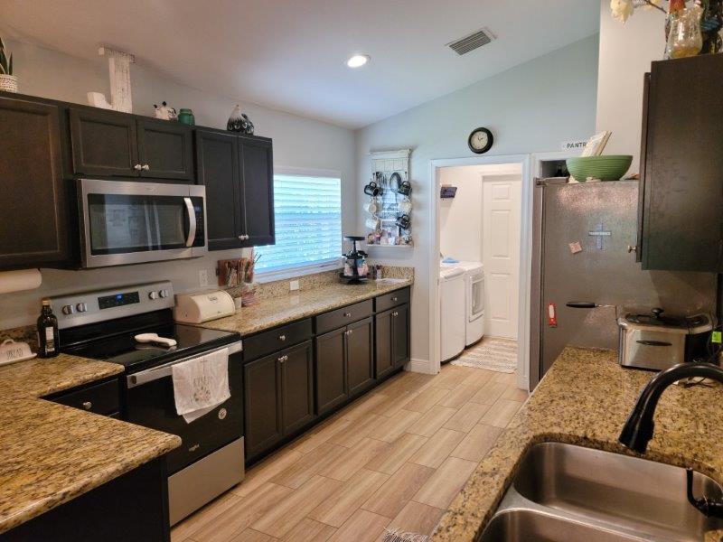 9804 Palm Breezes Drive