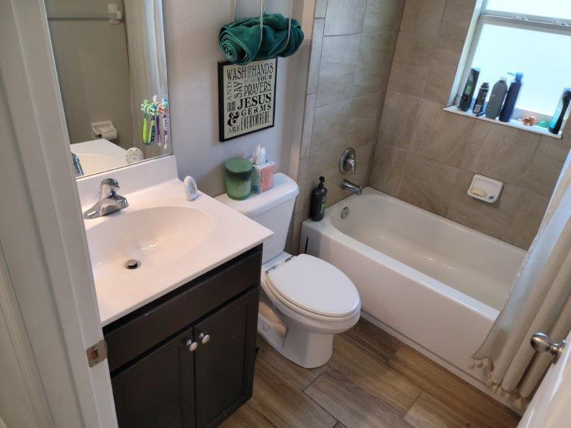 9804 Palm Breezes Drive