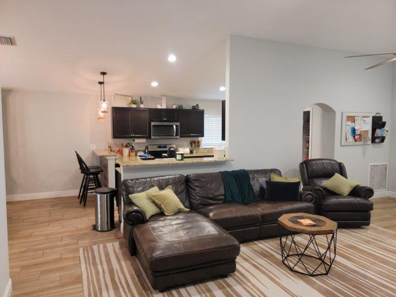 9804 Palm Breezes Drive