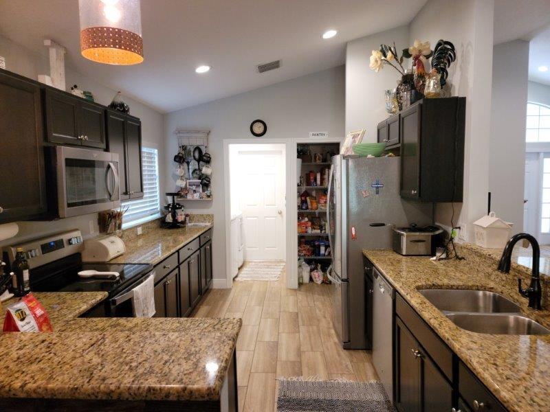 9804 Palm Breezes Drive