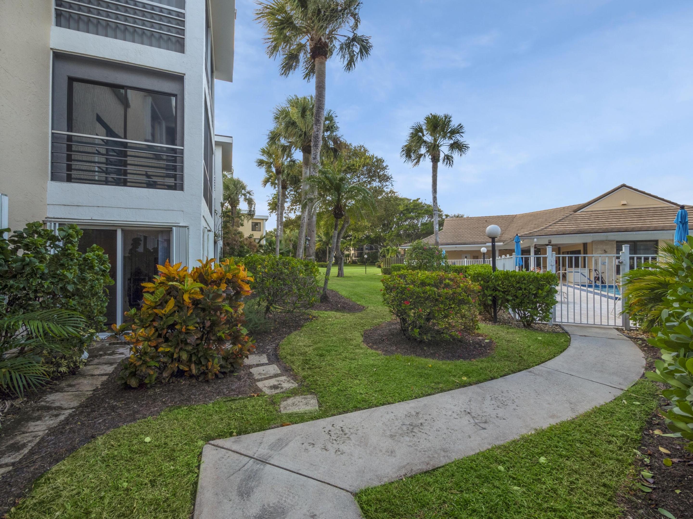 300 N Highway A1a 103e