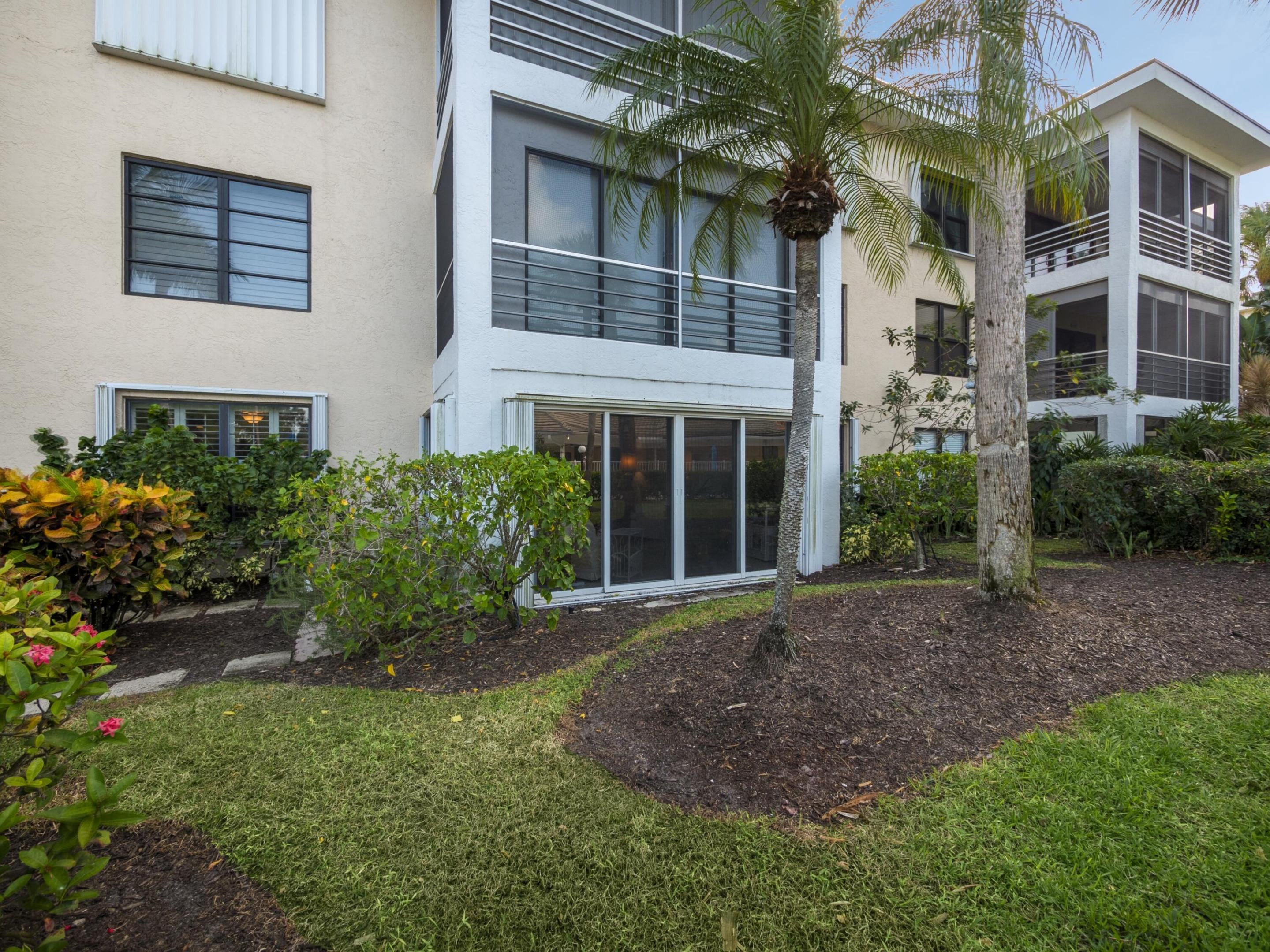 300 N Highway A1a 103e