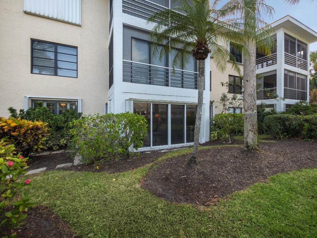 300 N Highway A1a 103e