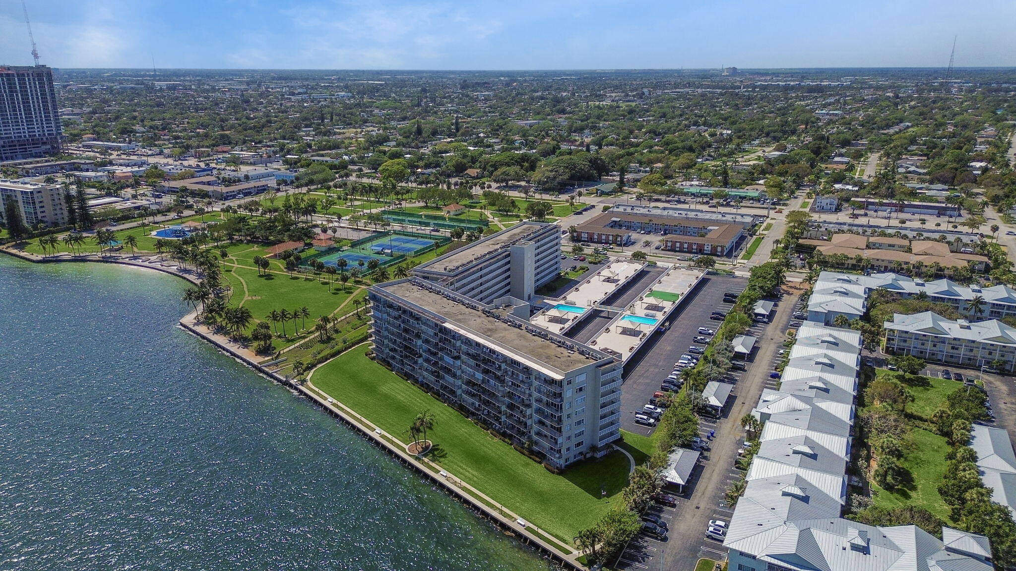 801 Lake Shore Drive 618