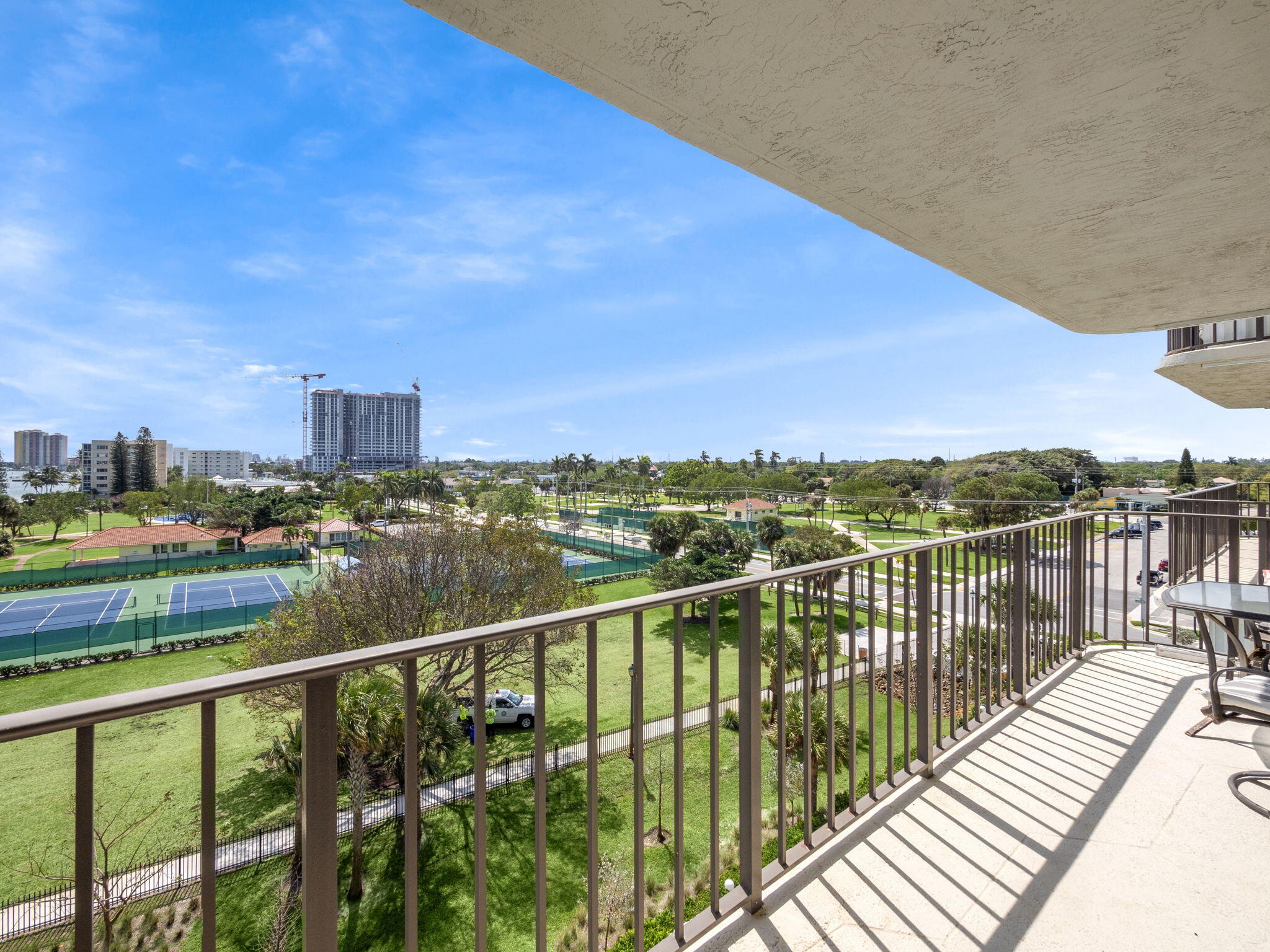 801 Lake Shore Drive 618