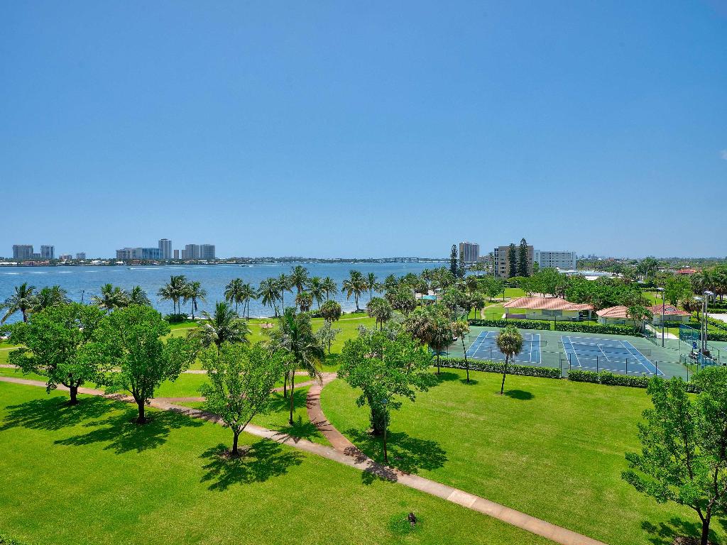 801 Lake Shore Drive 618