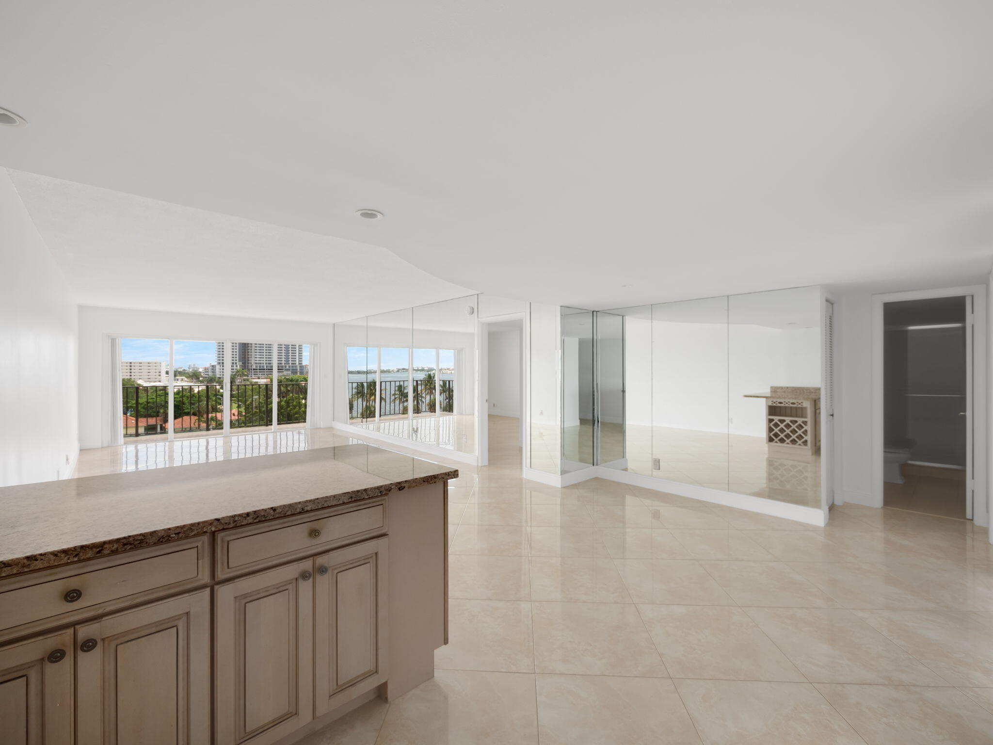 801 Lake Shore Drive 618