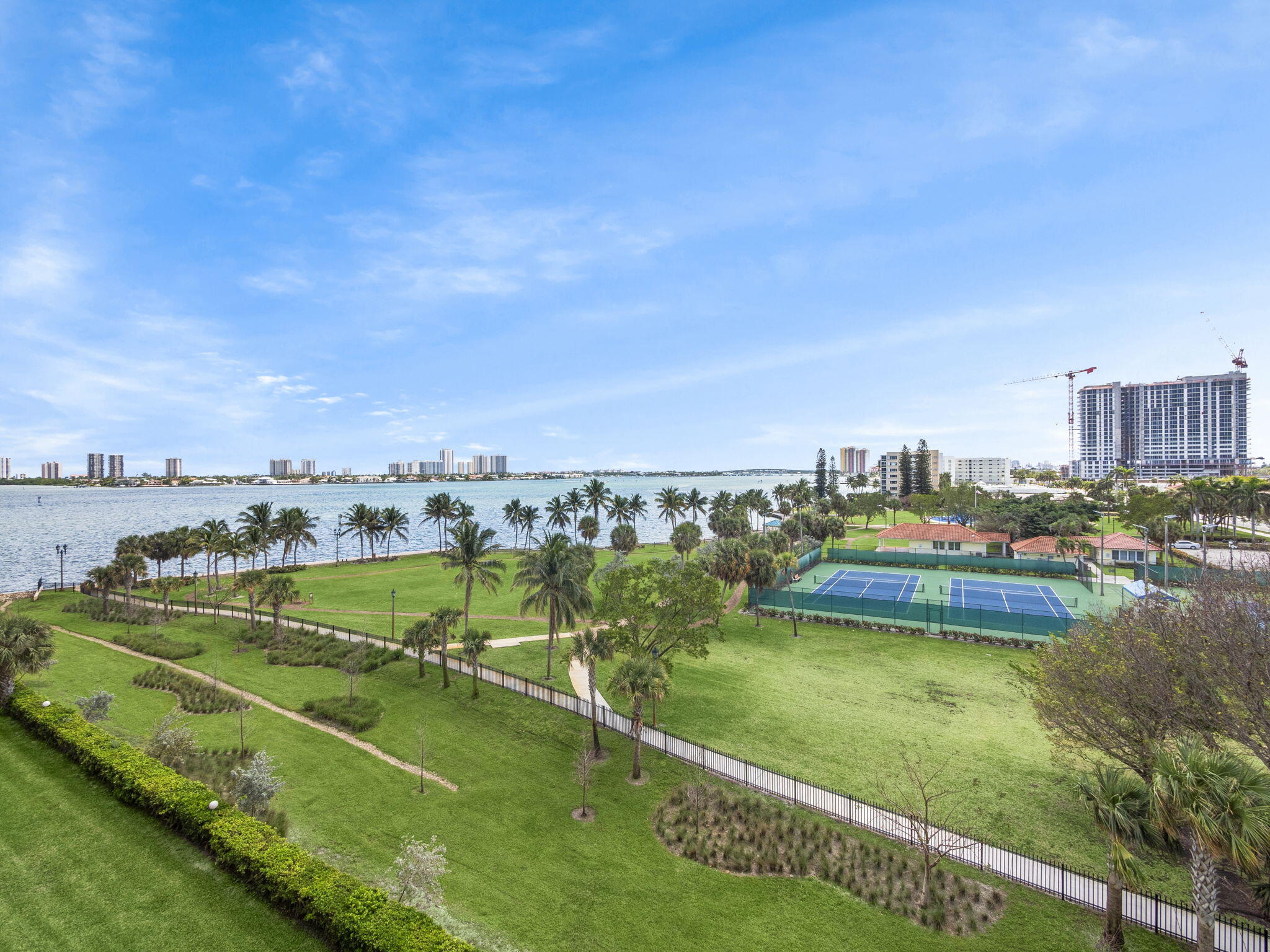 801 Lake Shore Drive 618