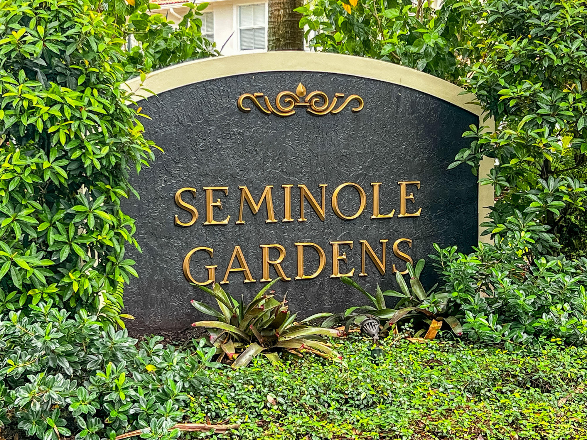 6112 Seminole Gardens Circle