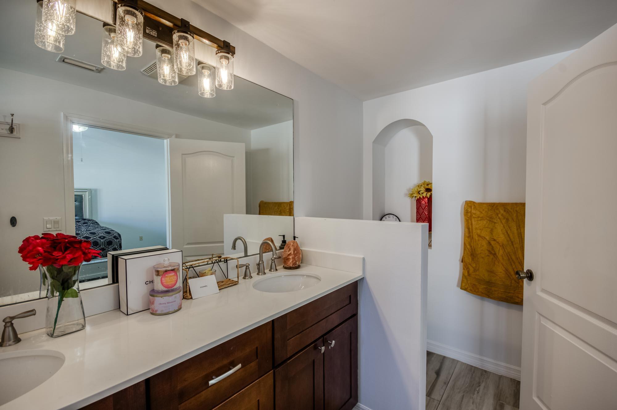 6112 Seminole Gardens Circle