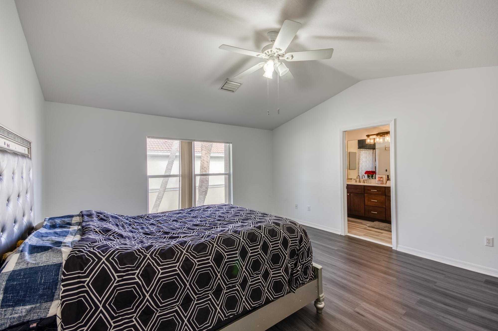 6112 Seminole Gardens Circle