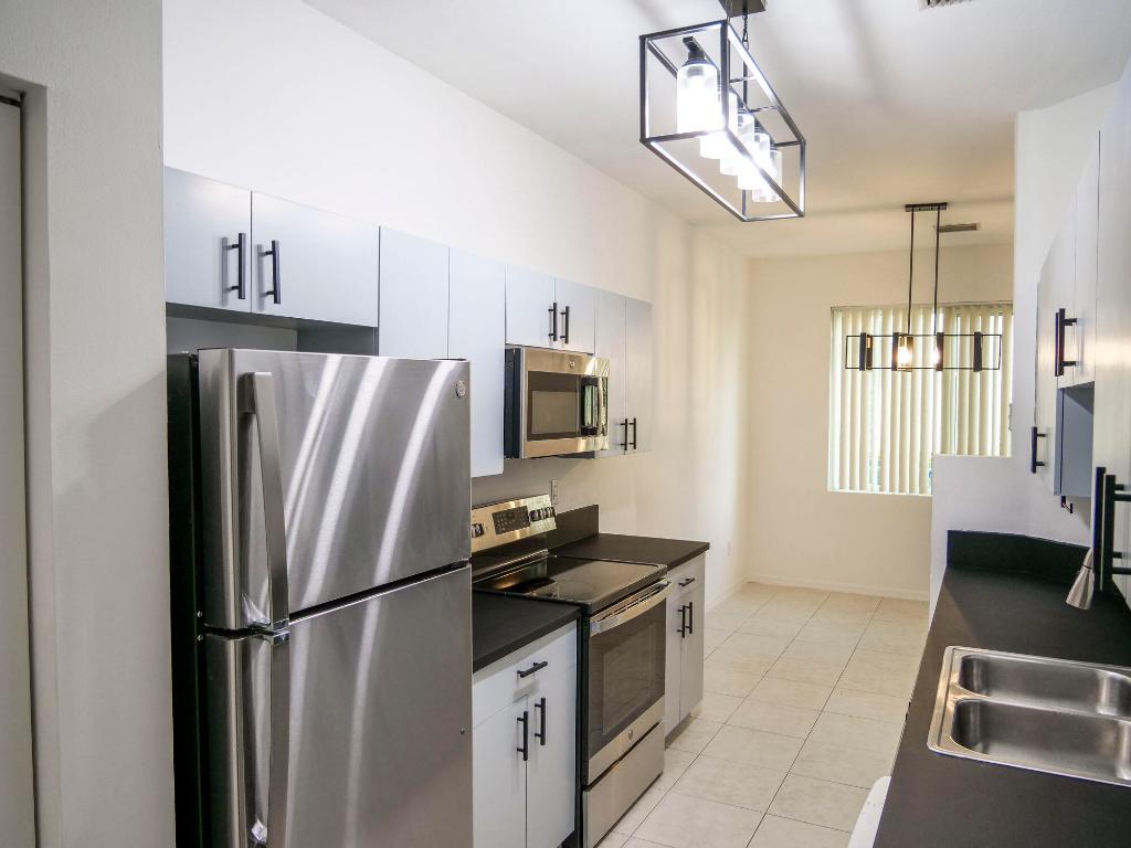 6112 Seminole Gardens Circle