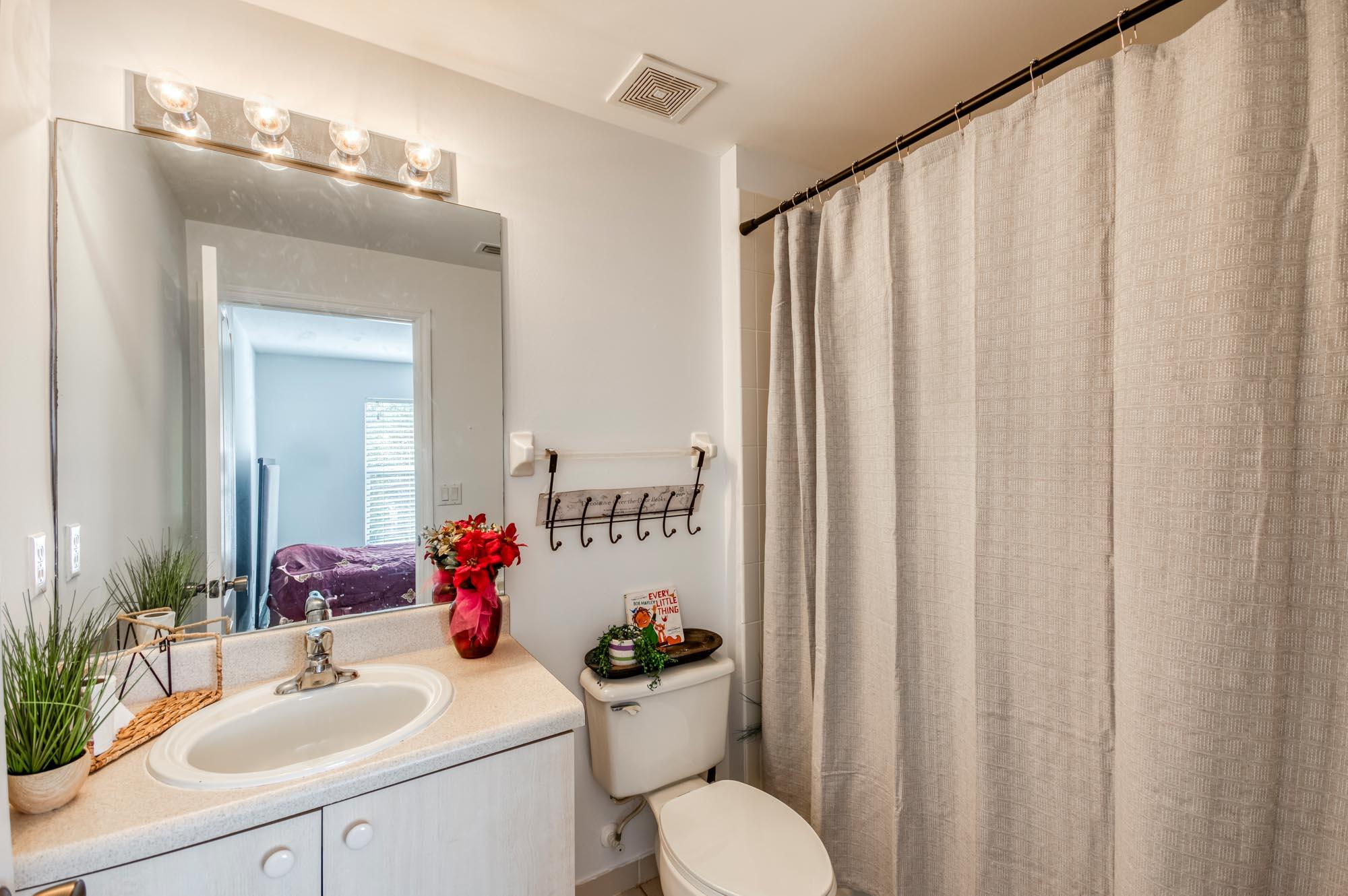 6112 Seminole Gardens Circle