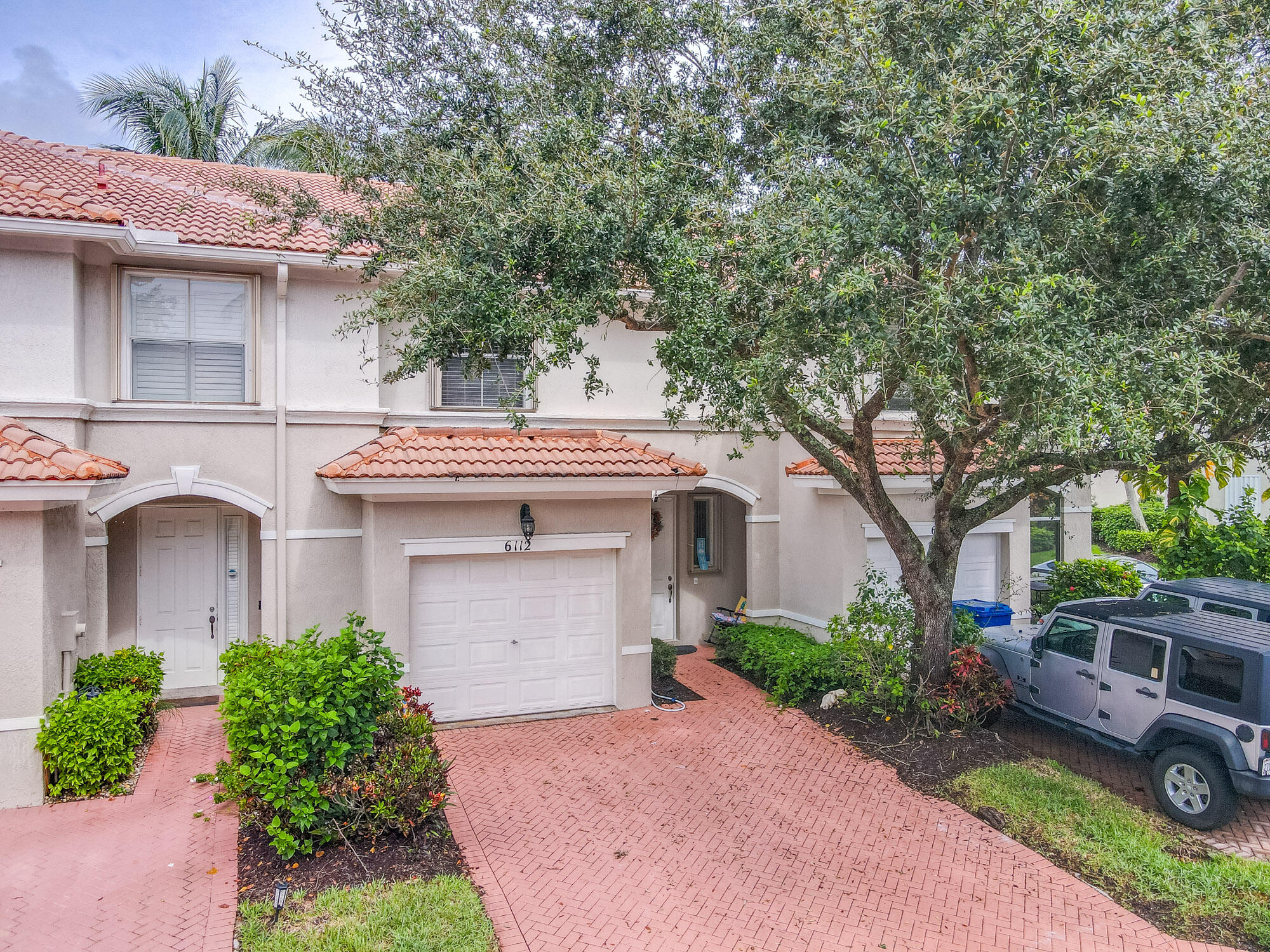 6112 Seminole Gardens Circle