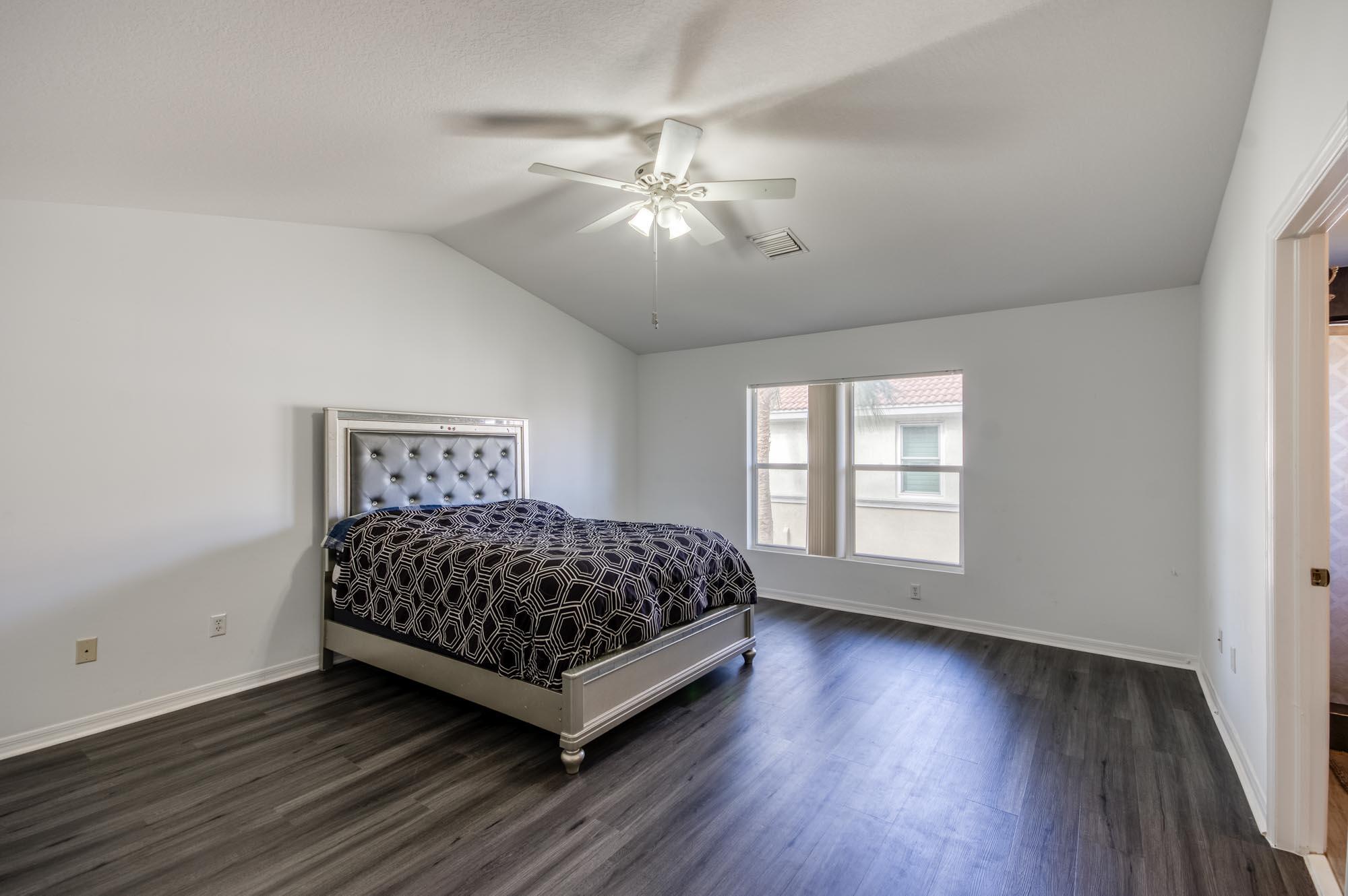 6112 Seminole Gardens Circle