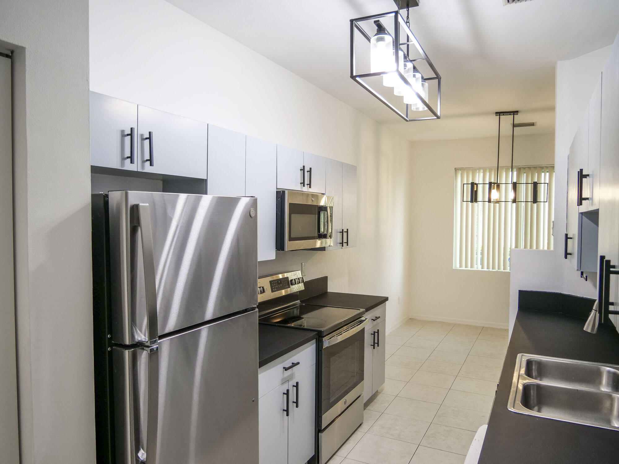 6112 Seminole Gardens Circle