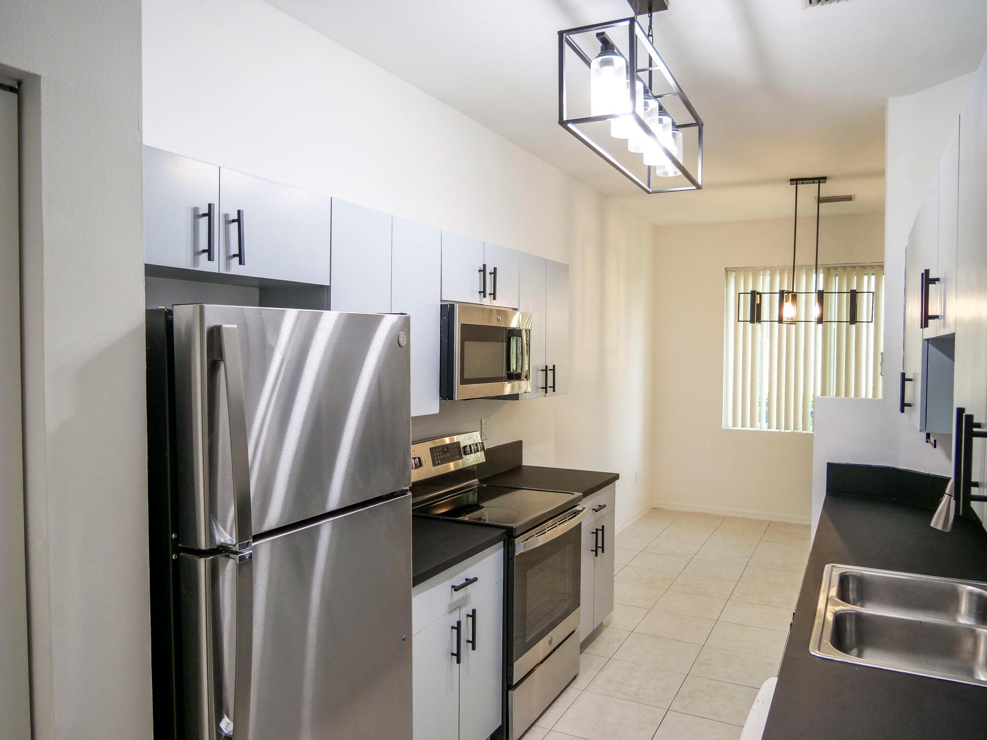 6112 Seminole Gardens Circle