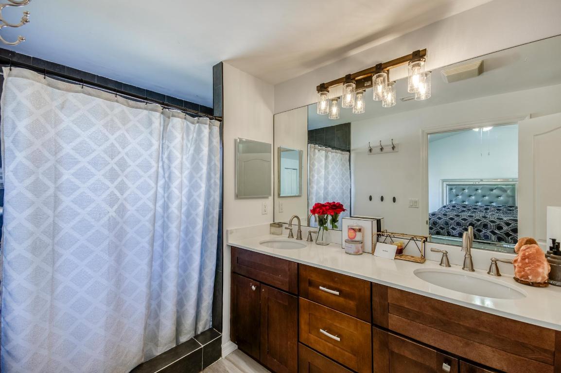 6112 Seminole Gardens Circle