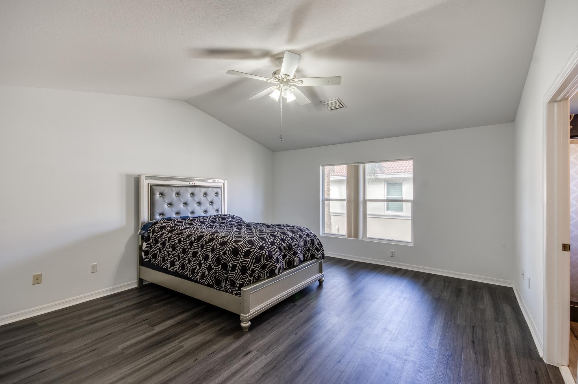 6112 Seminole Gardens Circle