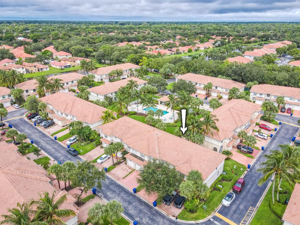 6112 Seminole Gardens Circle