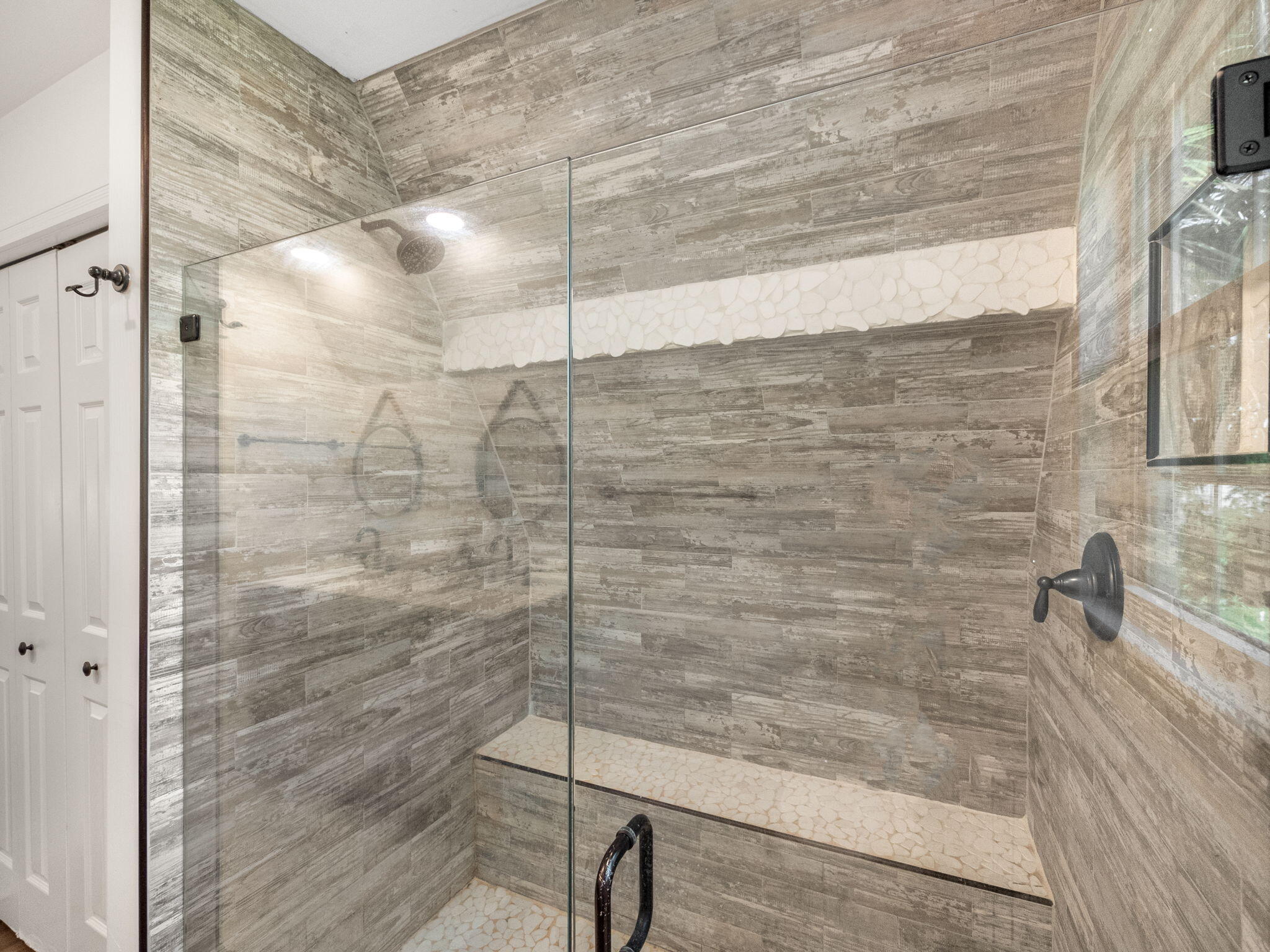 865 SW Magnolia Bluff Drive