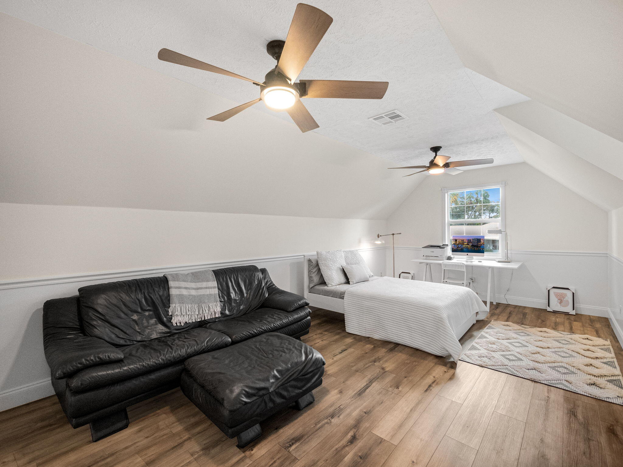865 SW Magnolia Bluff Drive