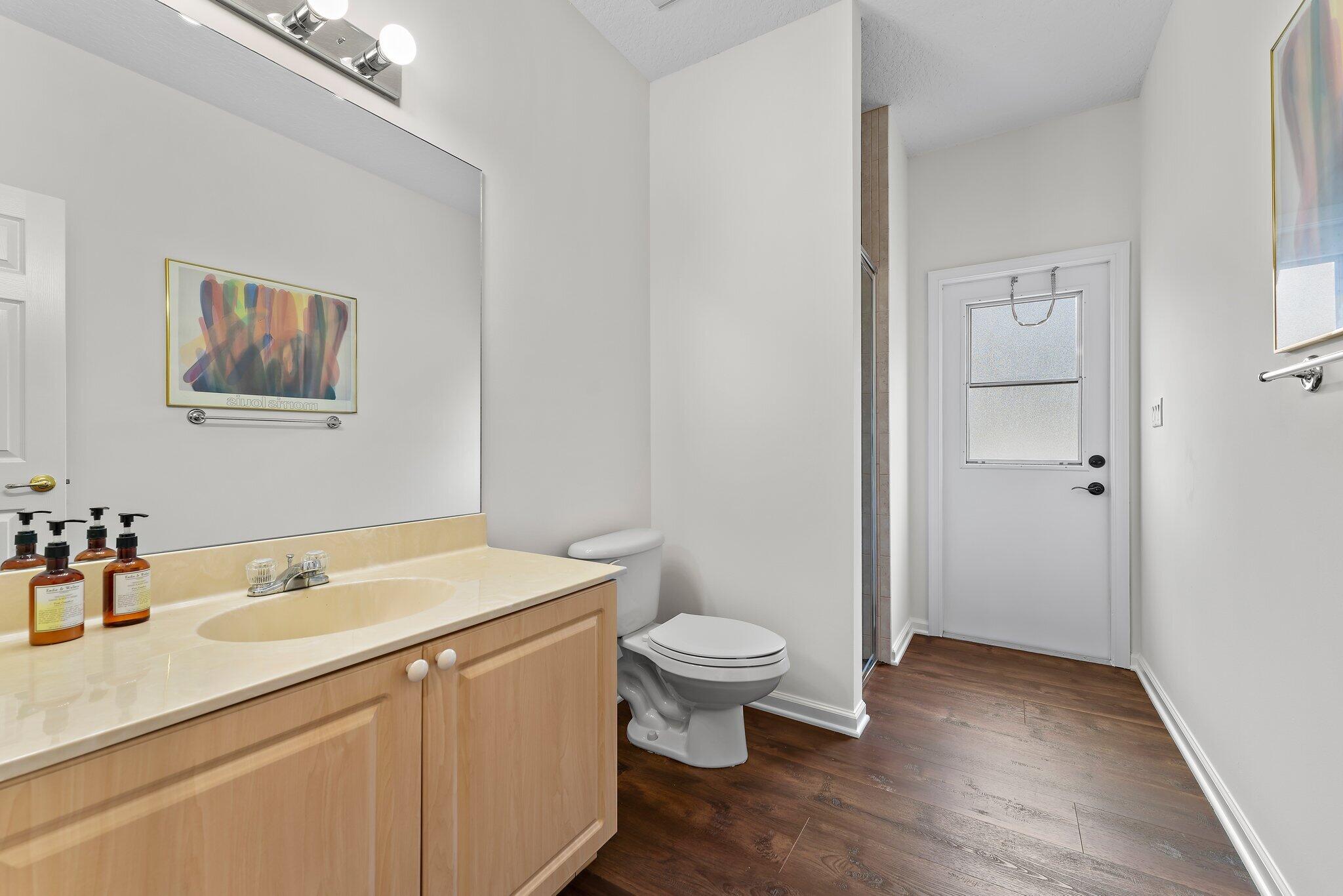 15784 Alexander Run