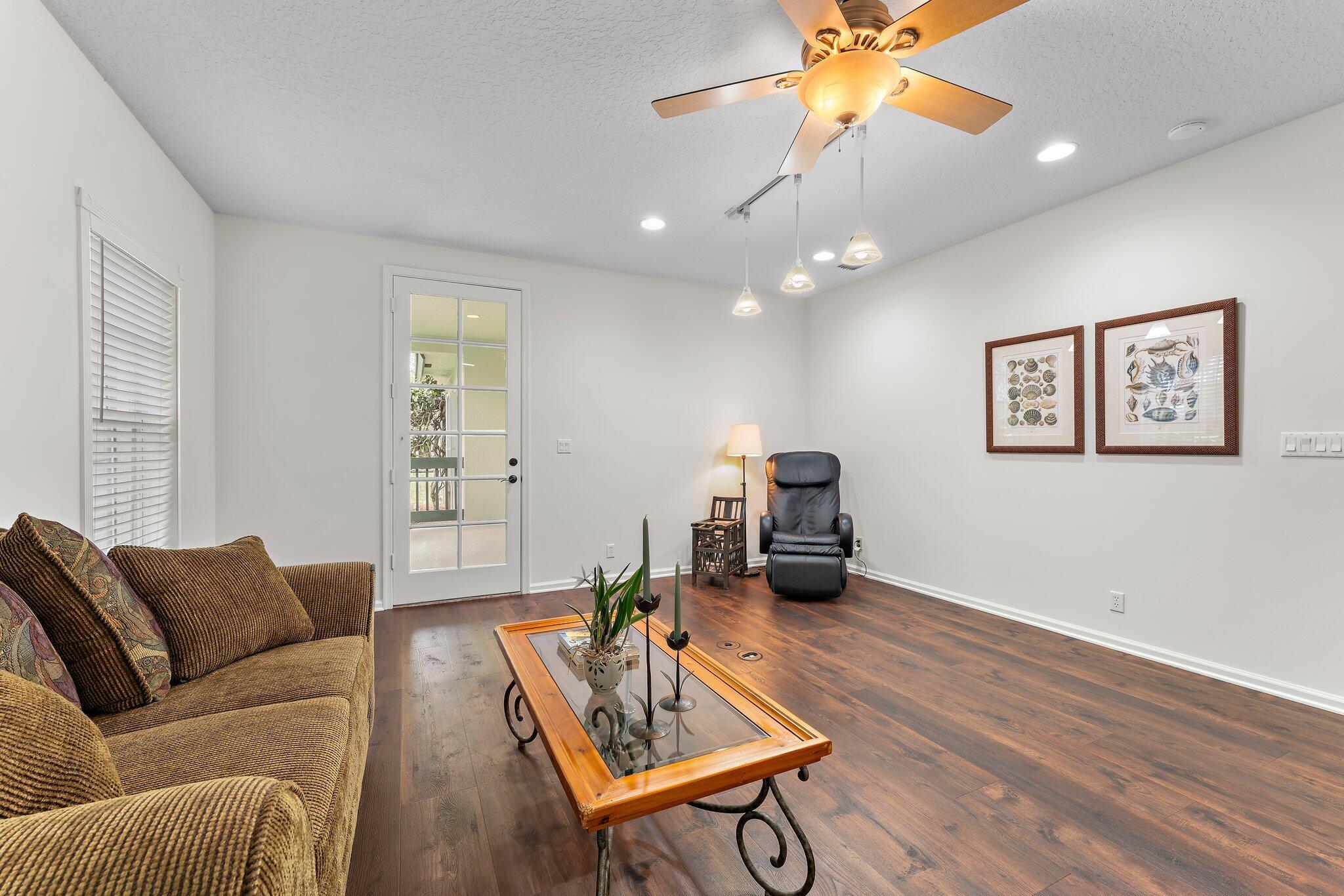 15784 Alexander Run