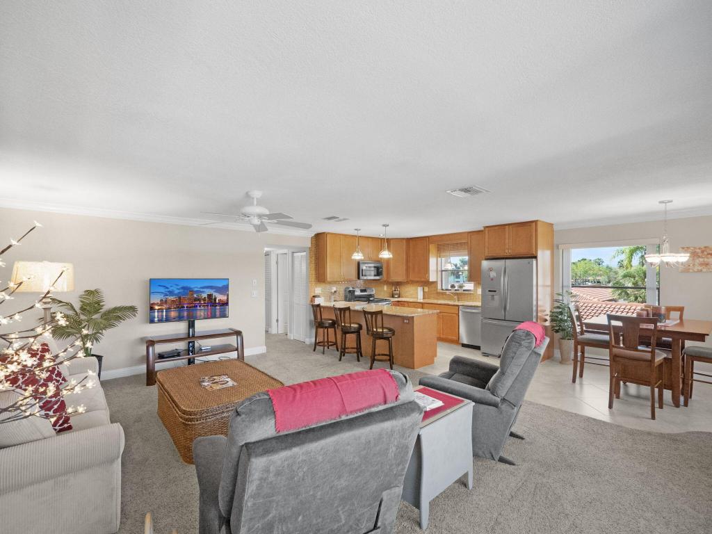 300 SW South River Drive 201