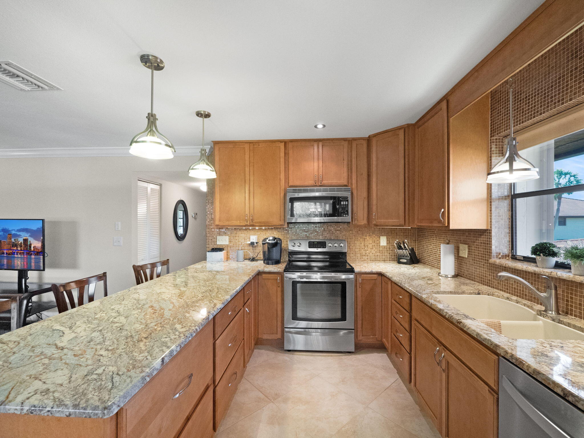 300 SW South River Drive 201