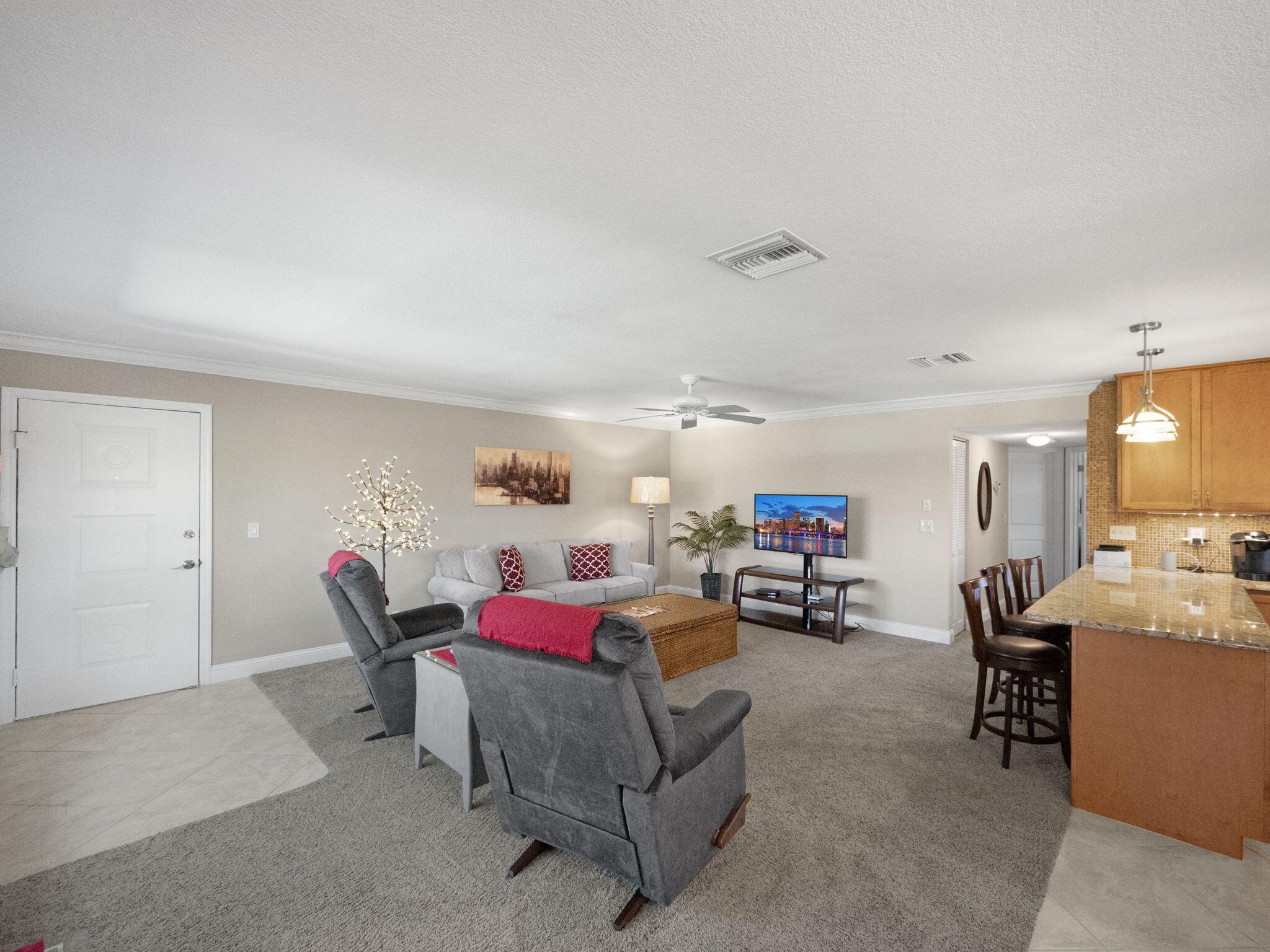 300 SW South River Drive 201