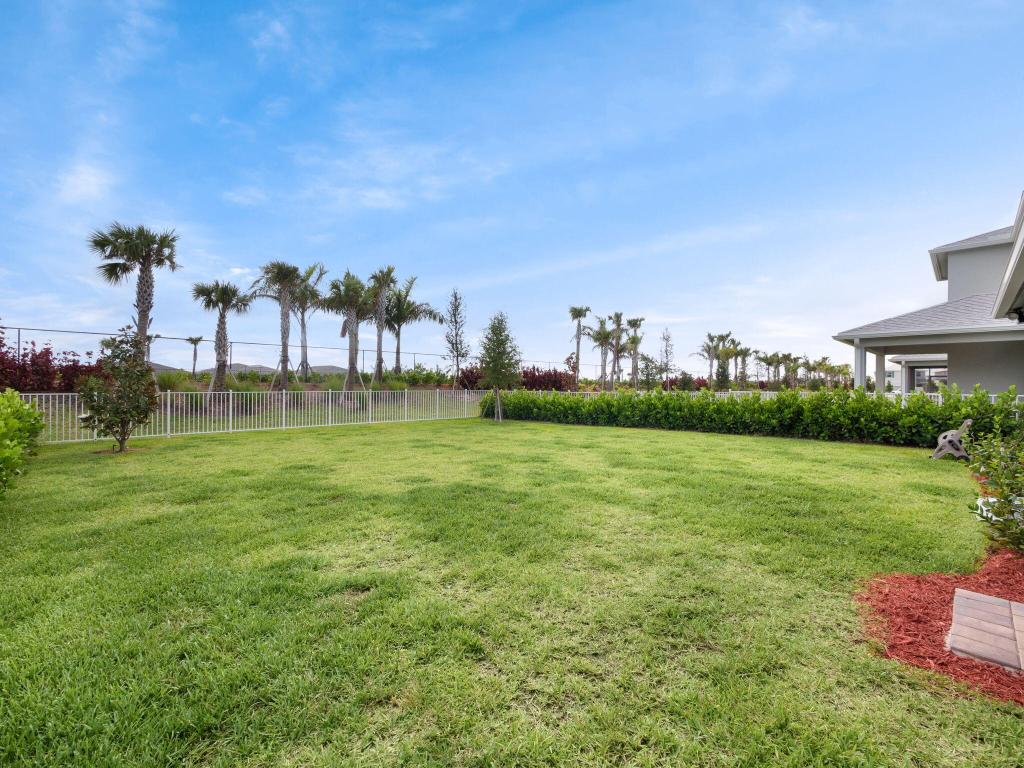 10621 SW Morning Glory Drive