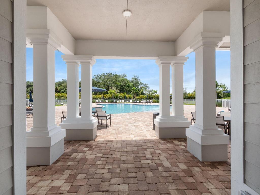 10621 SW Morning Glory Drive