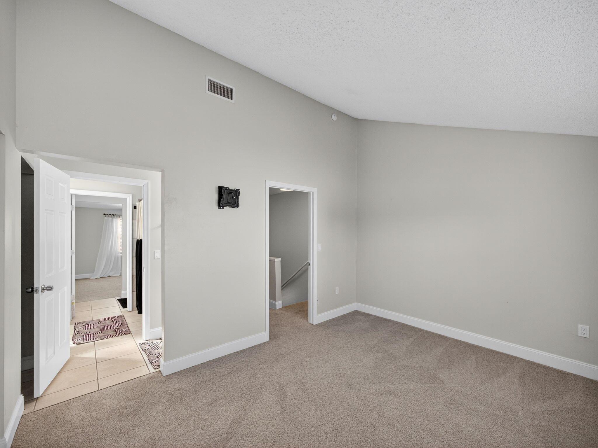 1000 Shorewinds Drive C