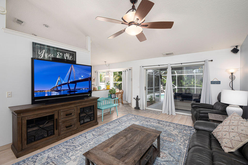 3360 SE East Snow Road