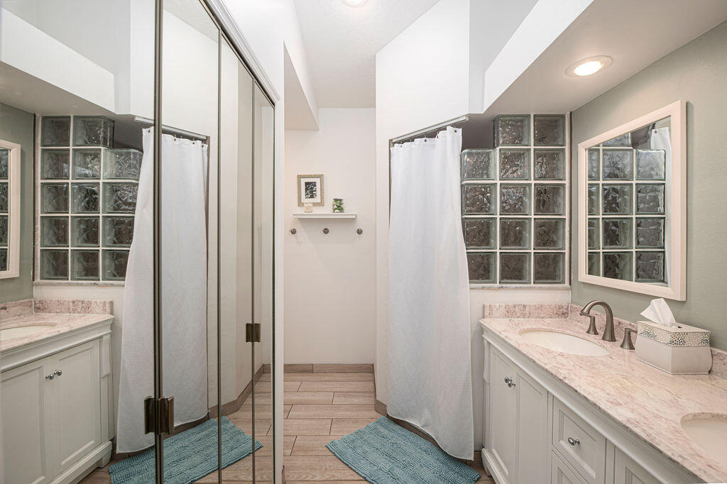 3360 SE East Snow Road