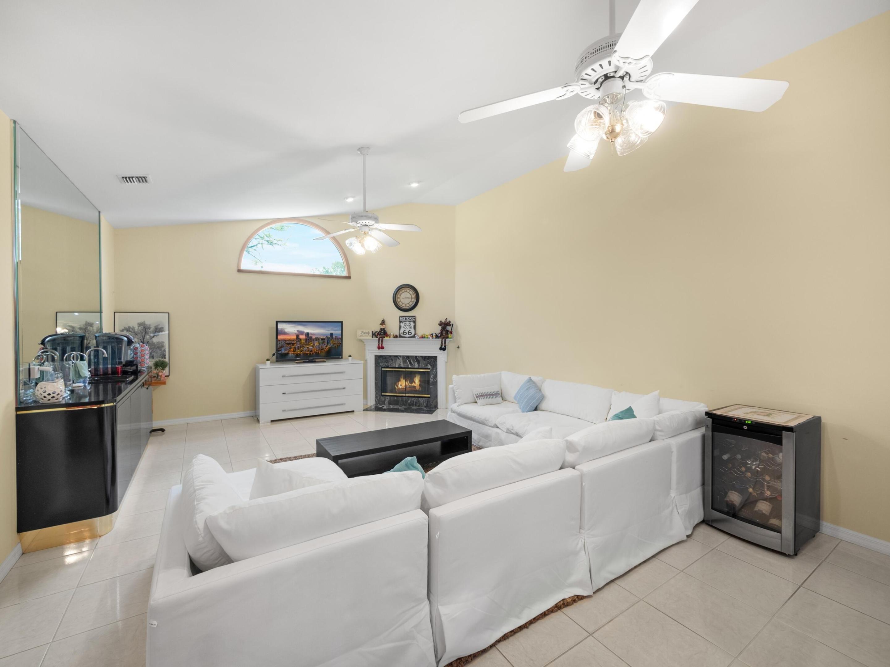 16121 Mellen Lane