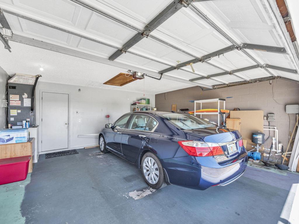 509 SW Feldman Avenue