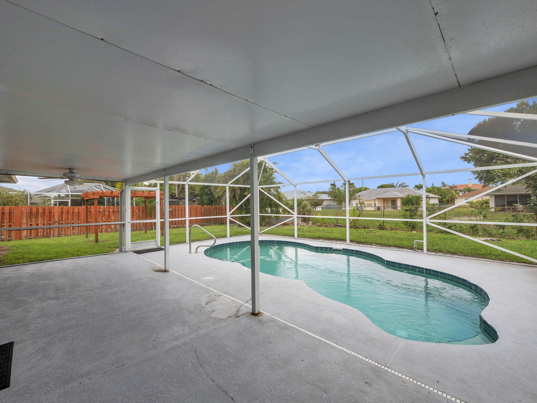 509 SW Feldman Avenue