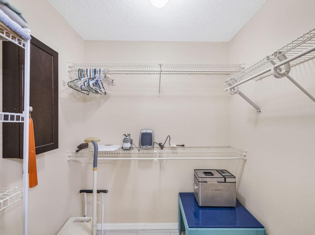 509 SW Feldman Avenue